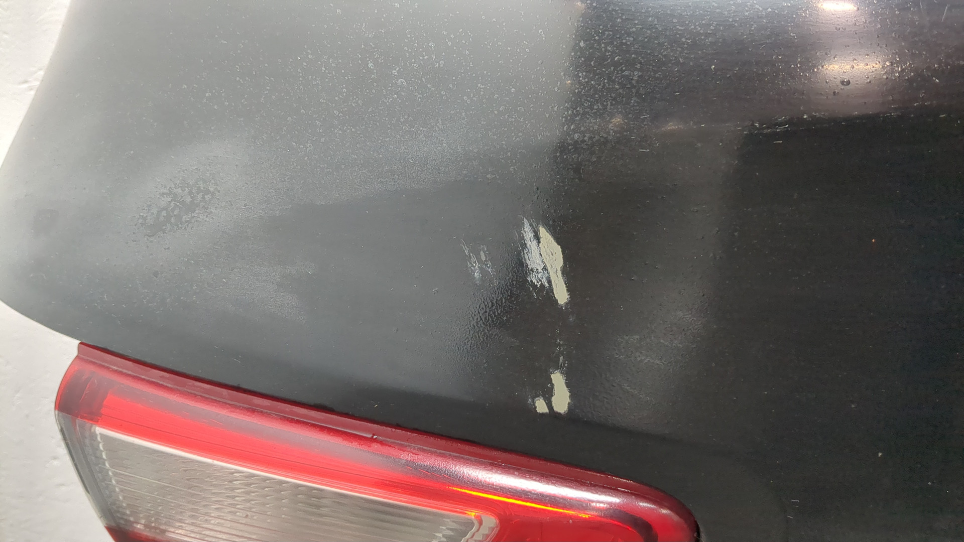 Дверь багажника