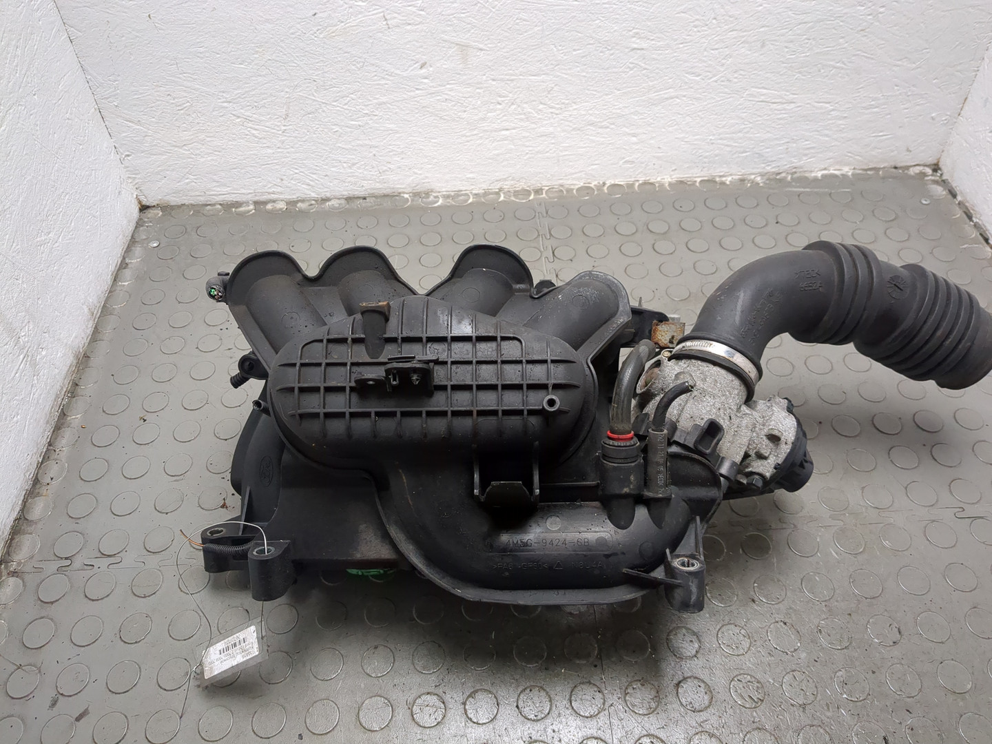 Коллектор впускной