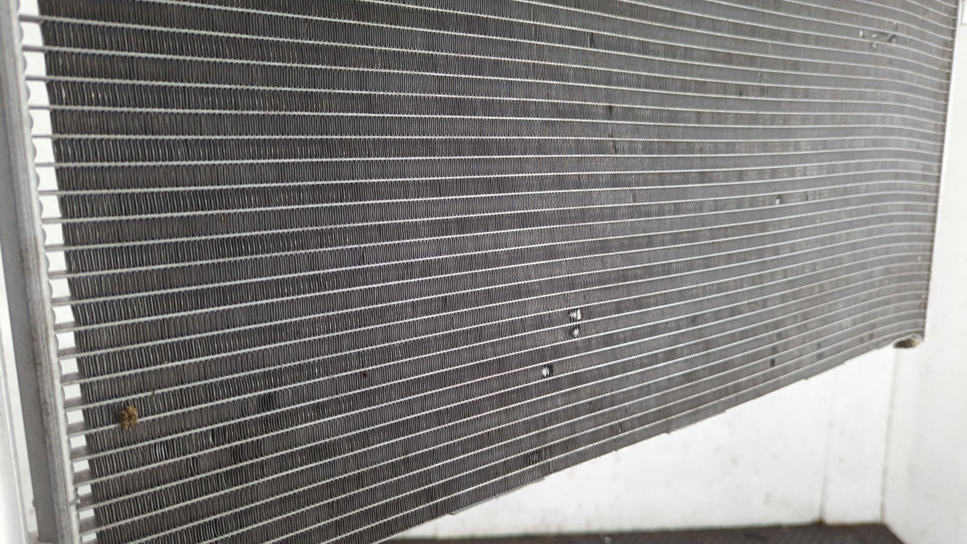 Радиатор кондиционера / конденсер
