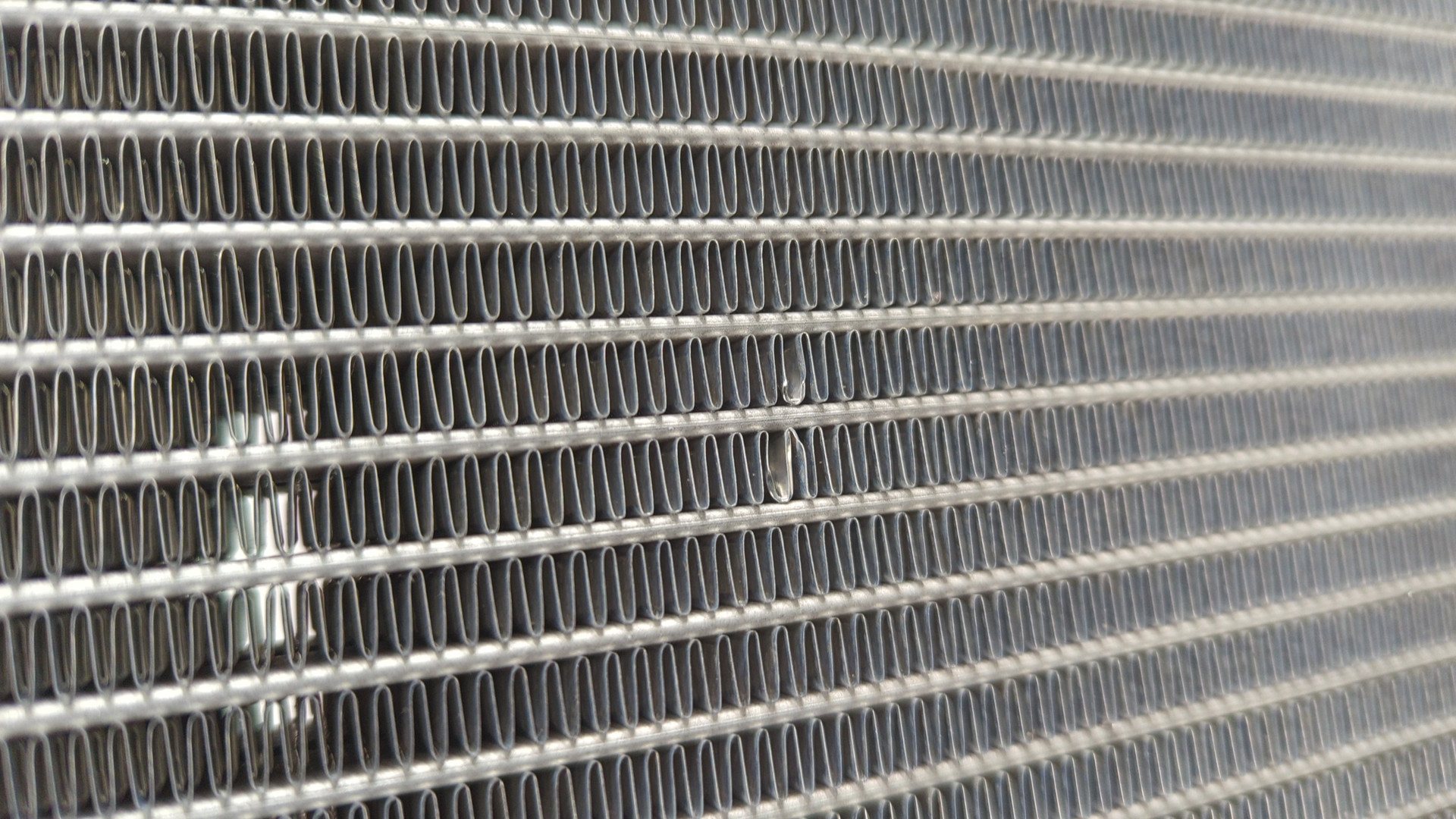 Радиатор охлаждения двигателя основной