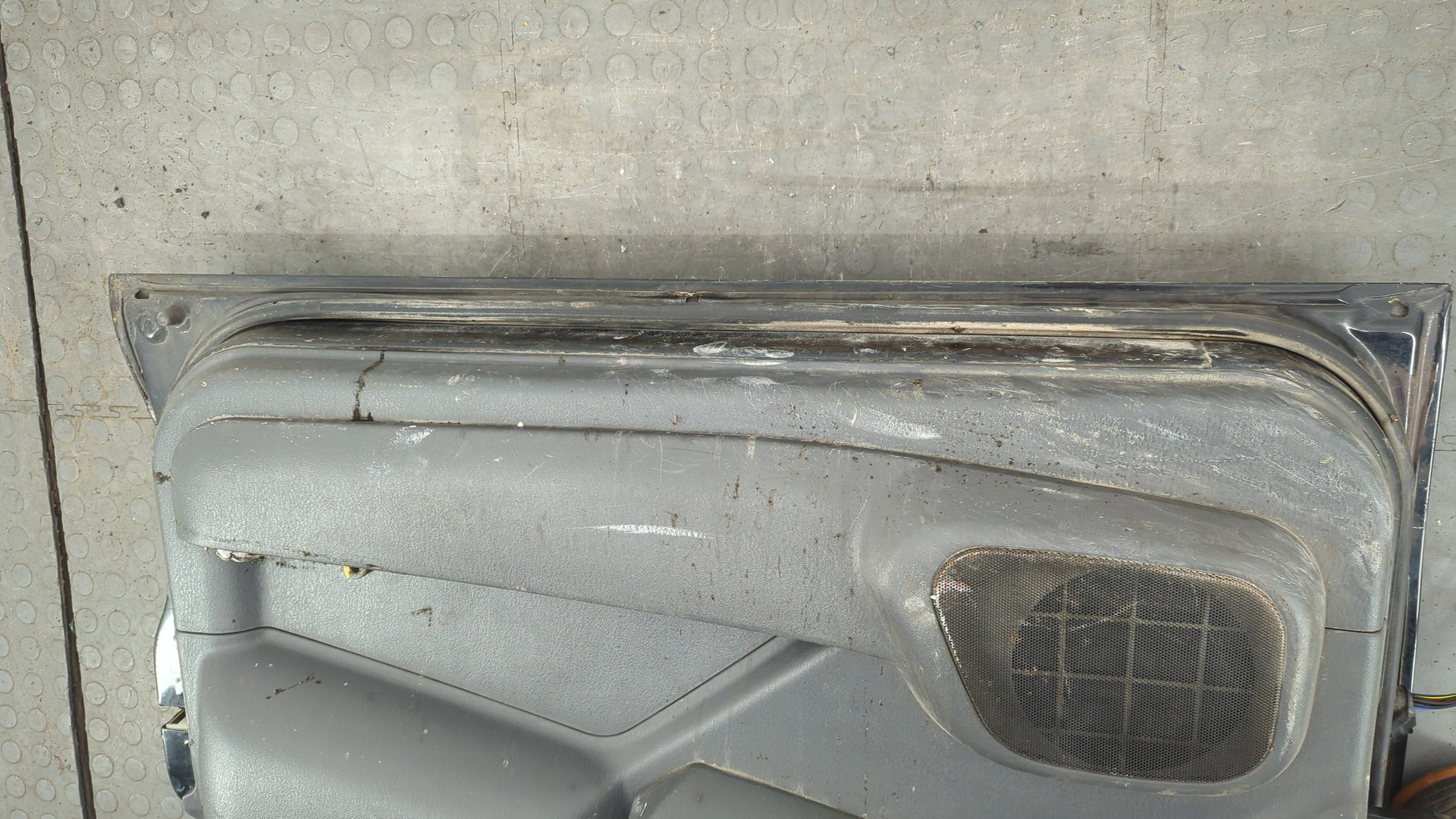 Дверь передняя правая