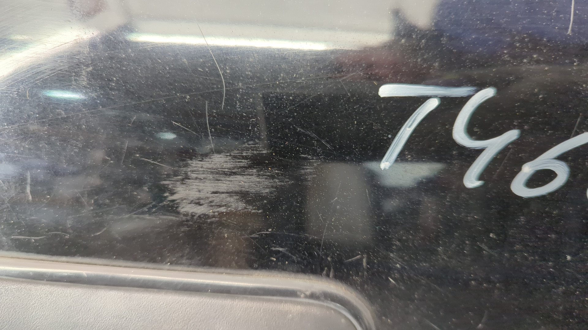 Дверь передняя правая