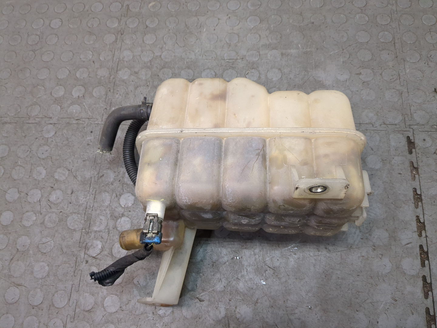 Бачок расширительный