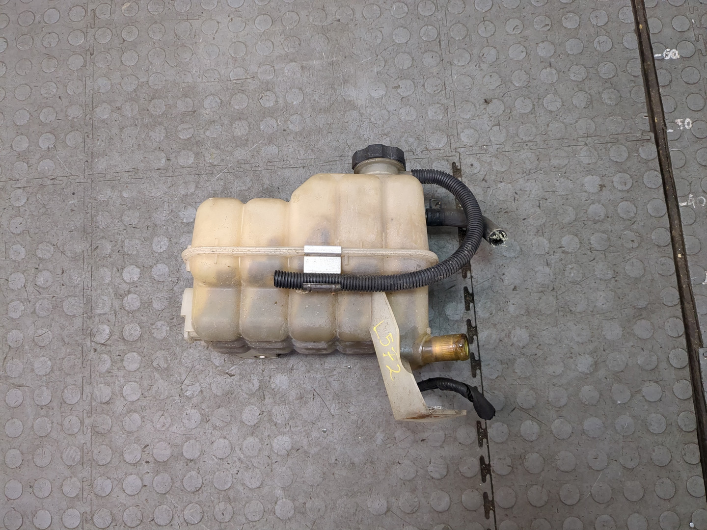 Бачок расширительный