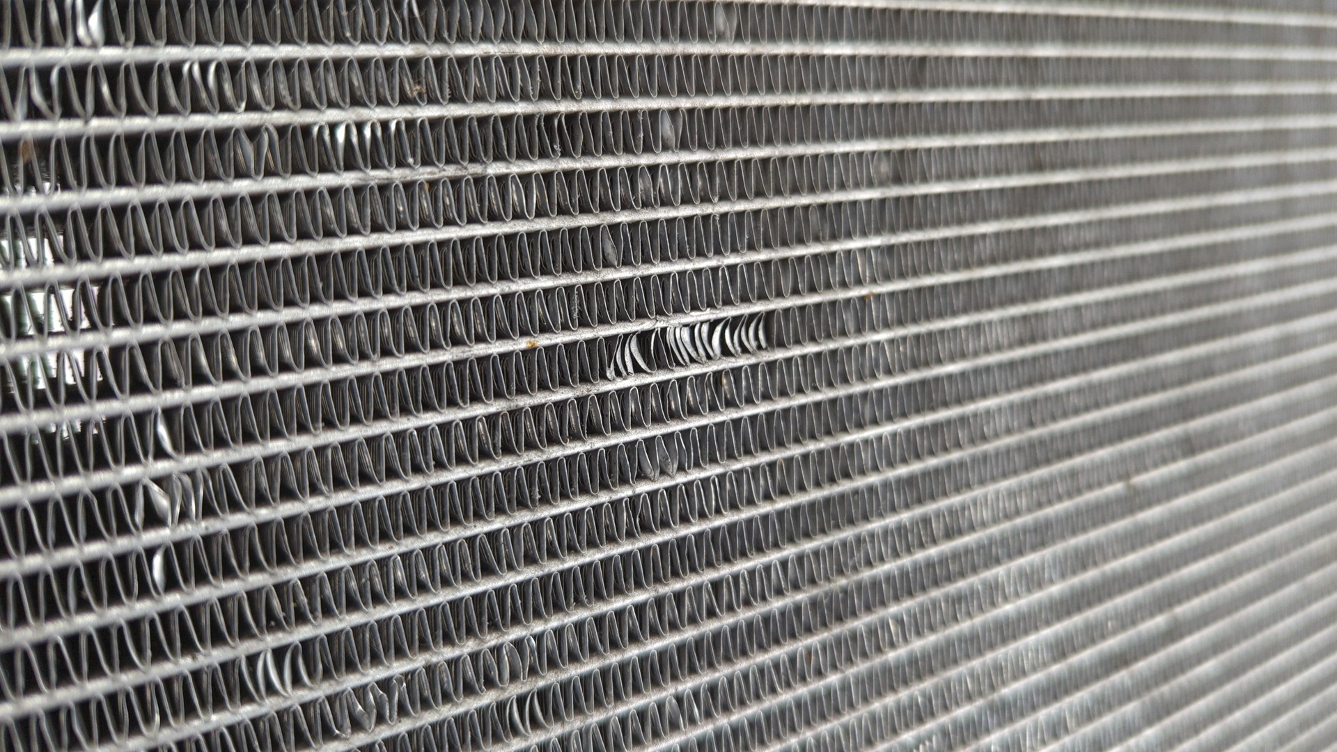 Радиатор охлаждения двигателя основной