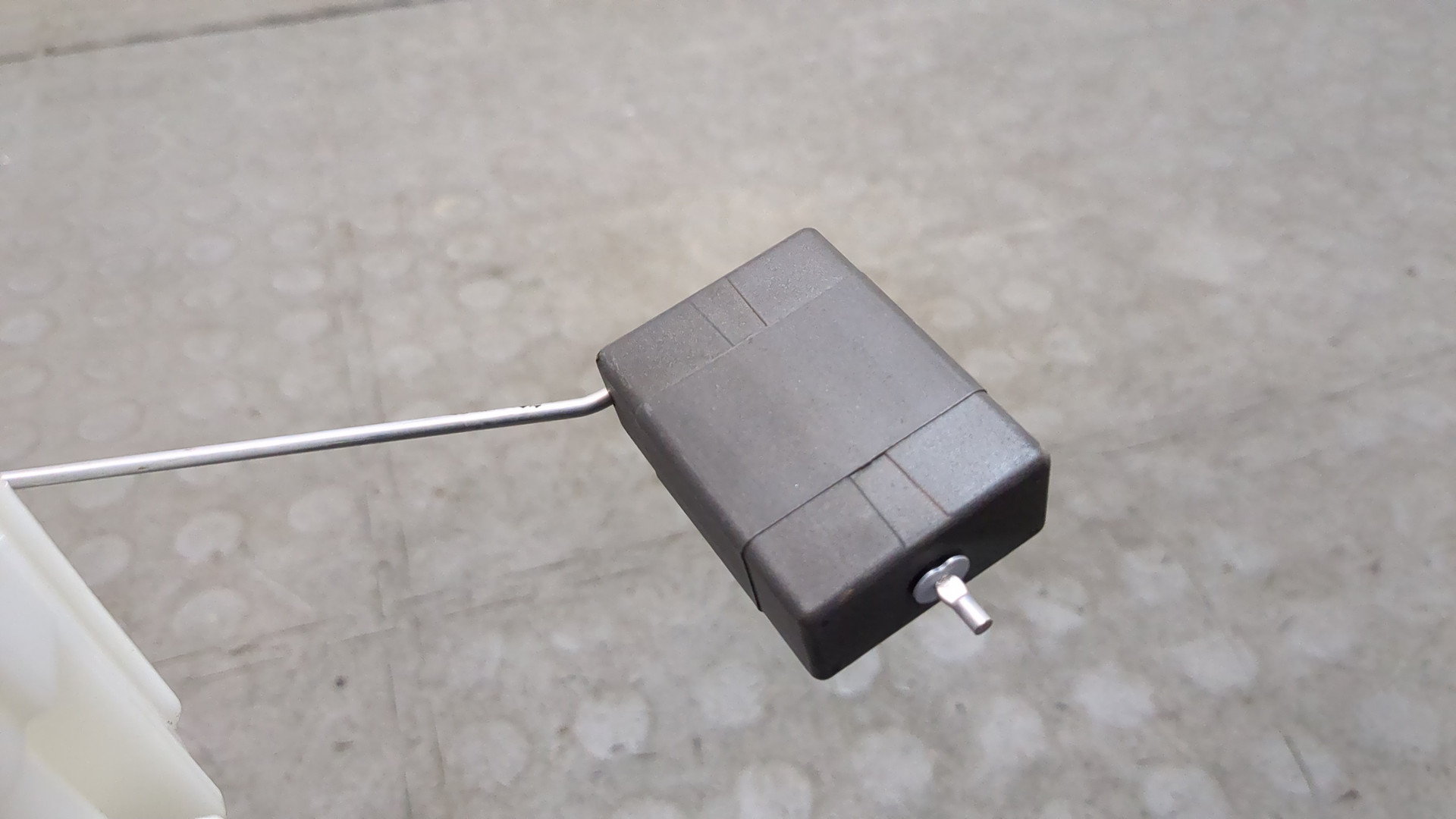 Насос топливный электрический