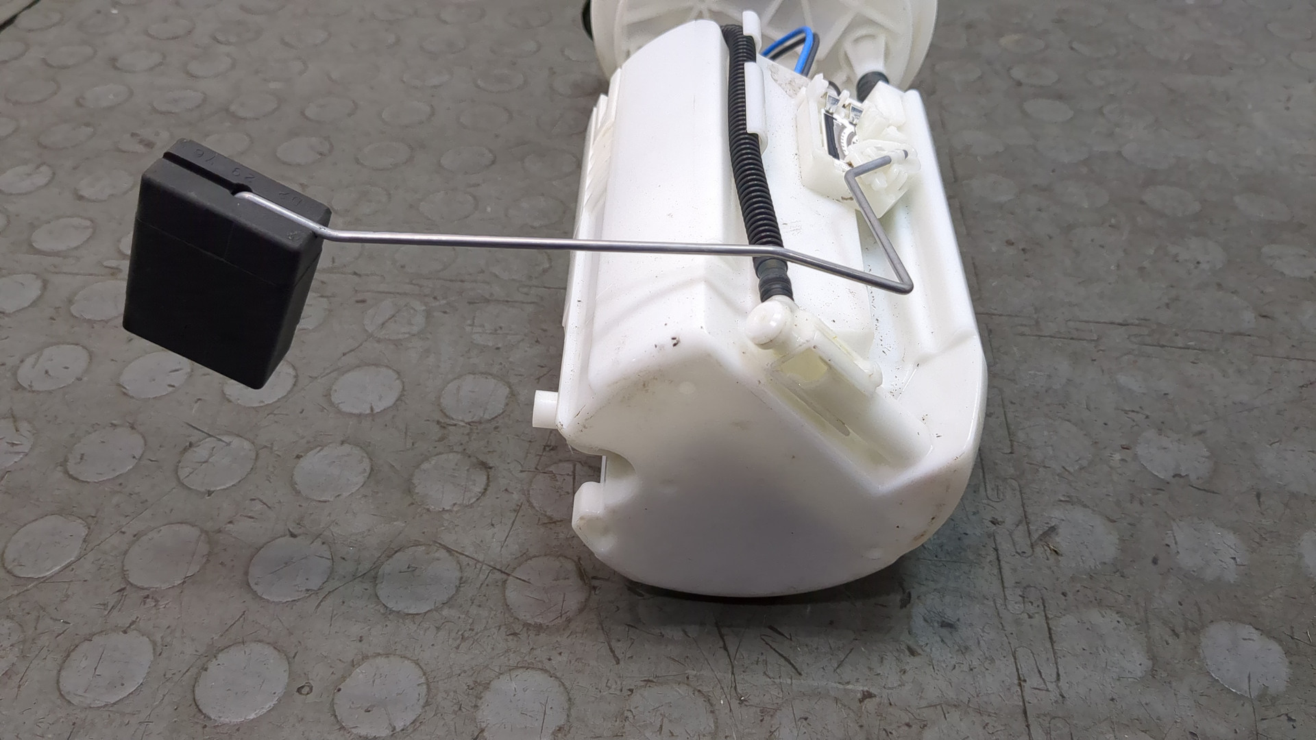 Насос топливный электрический