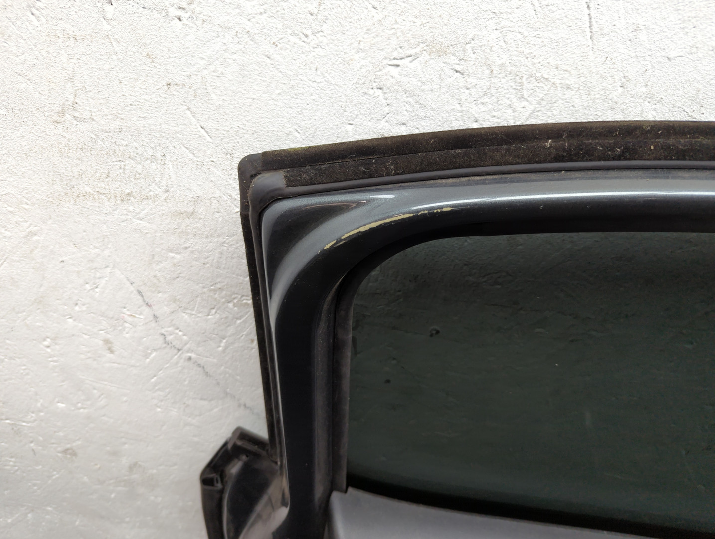 Дверь задняя левая