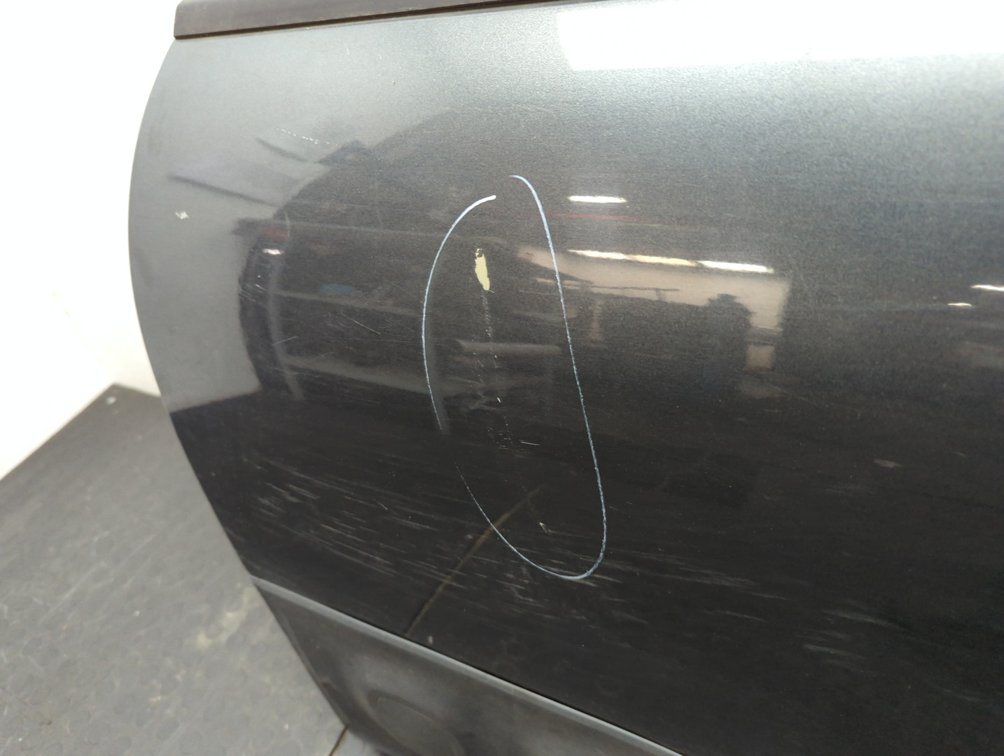 Дверь задняя левая