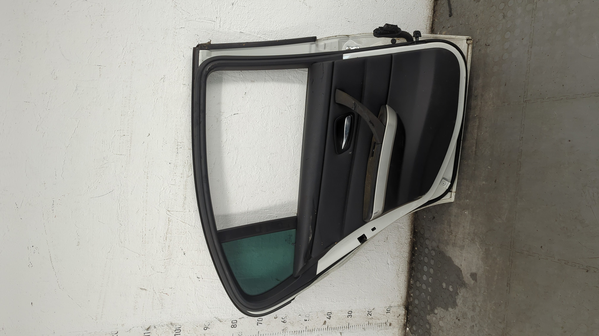 Дверь задняя левая