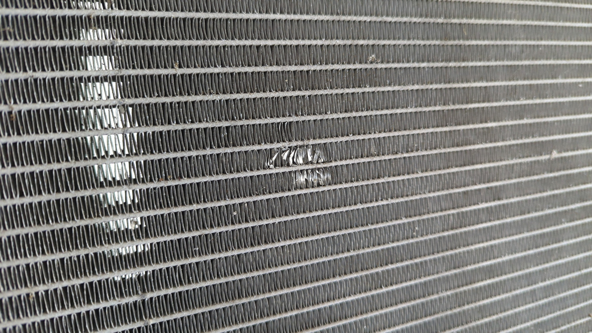 Радиатор охлаждения двигателя основной