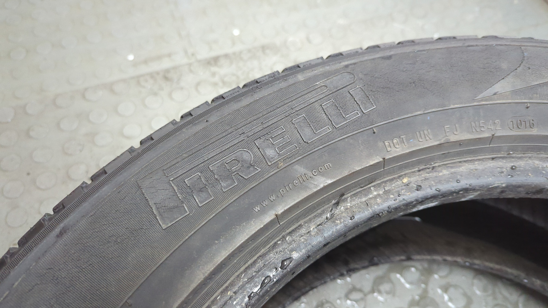 Шины комплект (4 шт.)