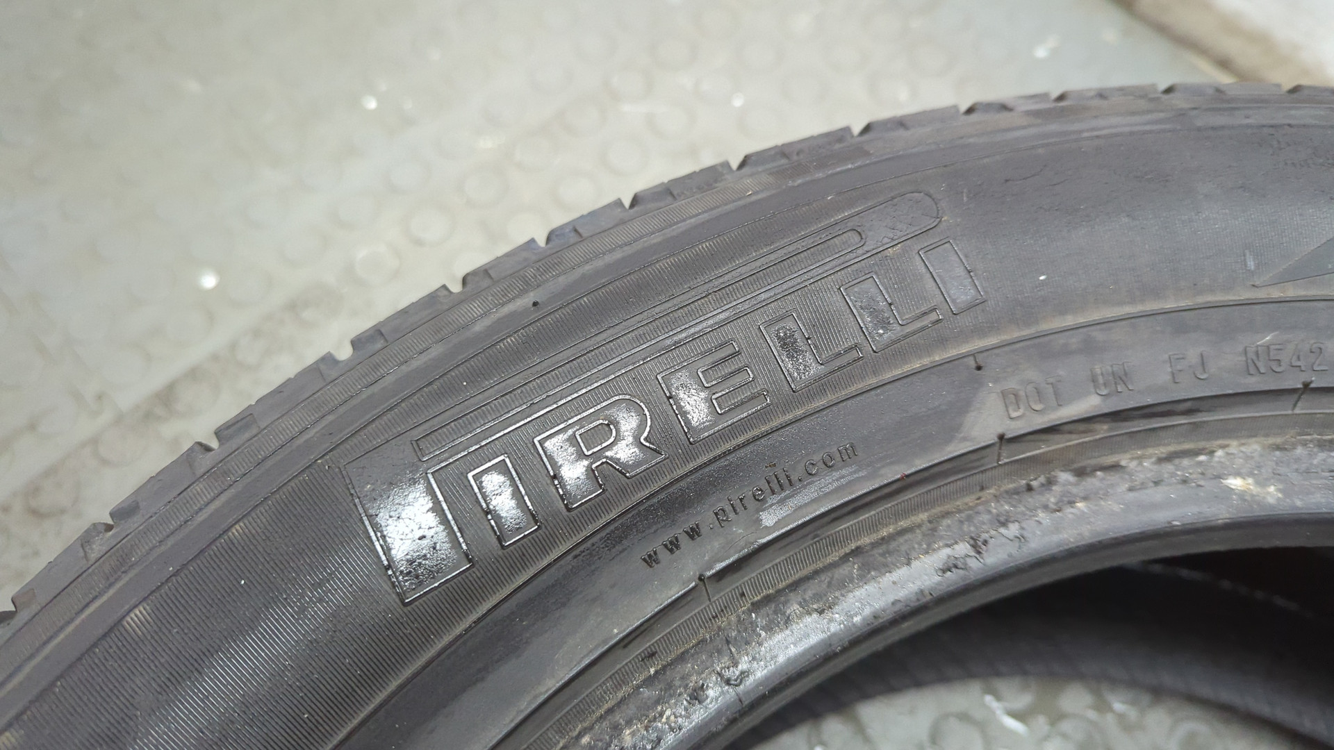 Шины комплект (4 шт.)