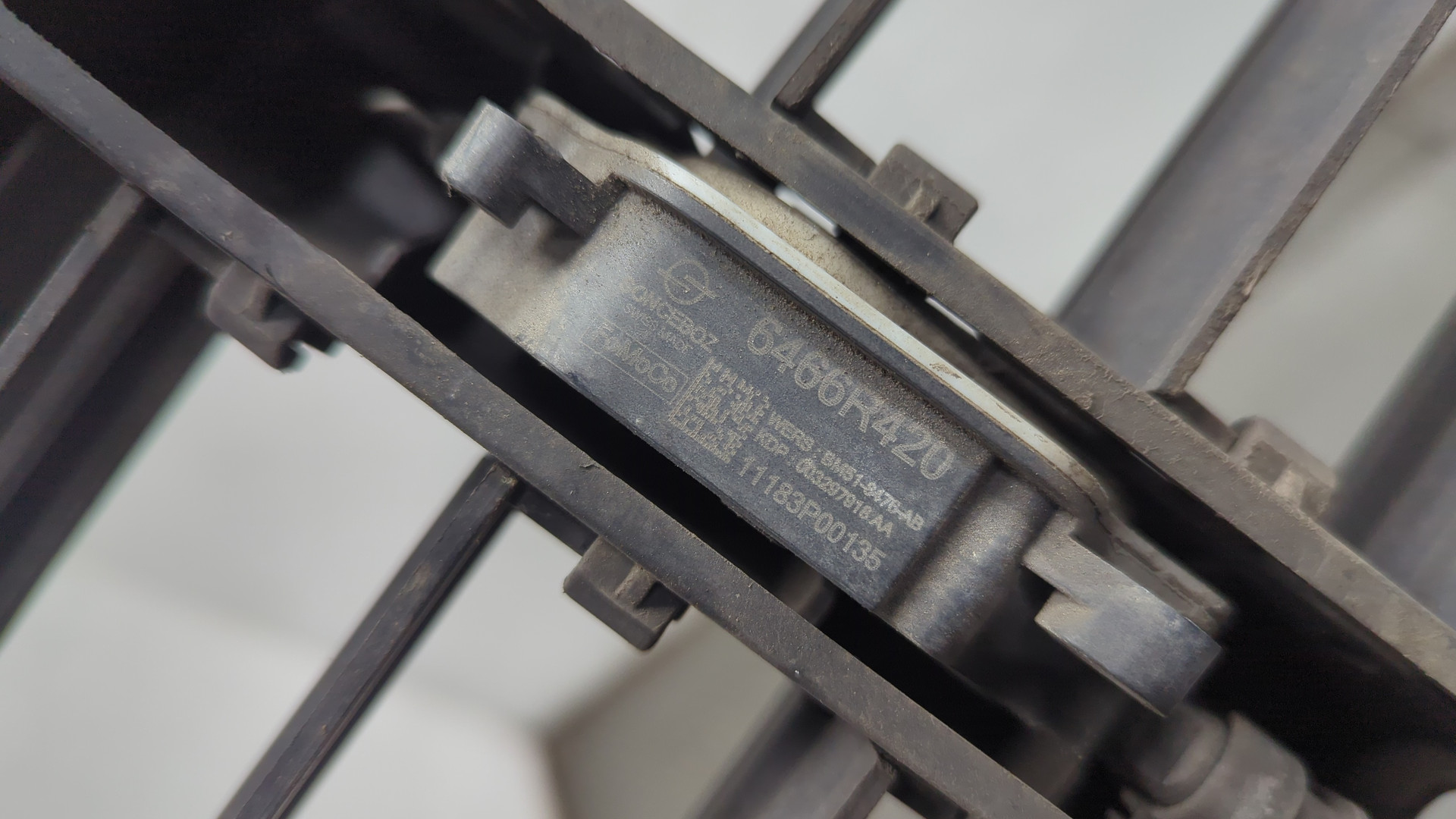 Жалюзи (воздуховод) бампера переднего