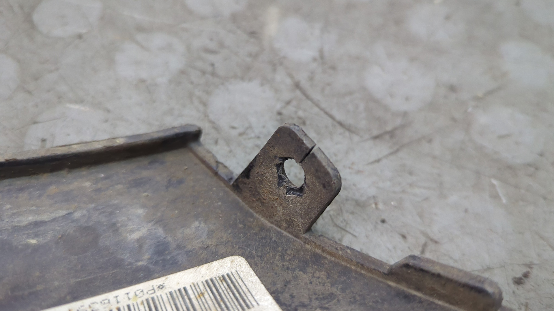 Накладка переднего крыла правого