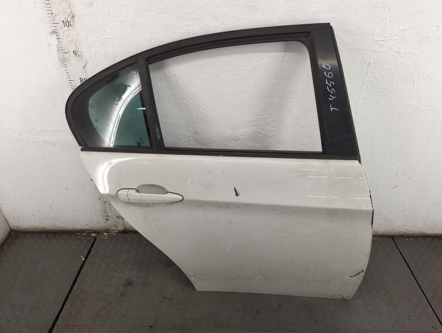 Дверь задняя правая