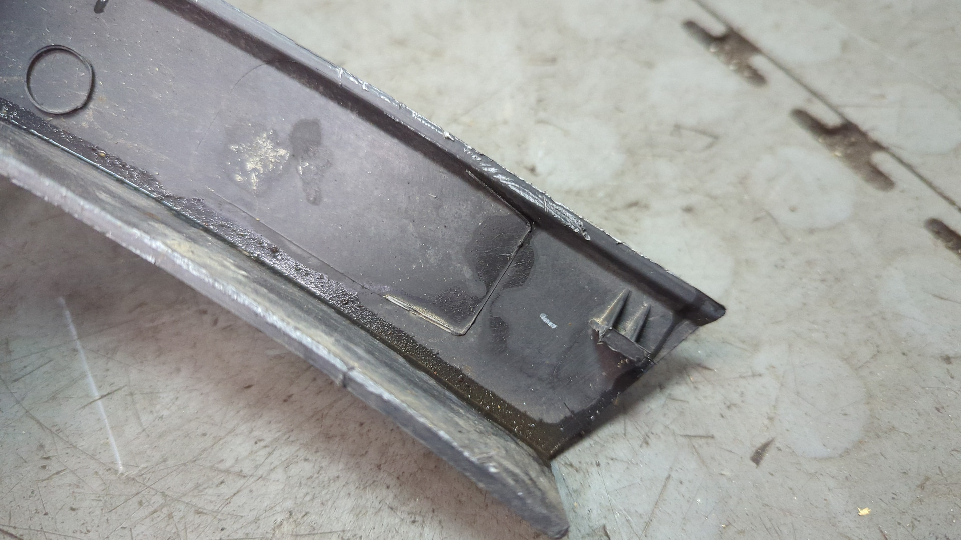 Накладка переднего крыла правого