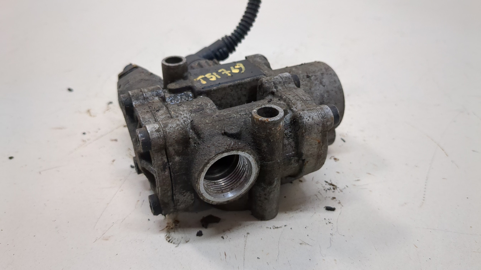 Кран тормозной главный