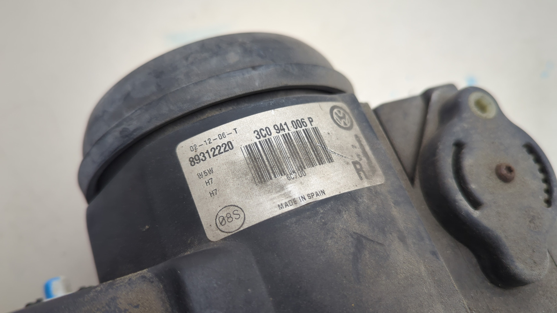 Фара правая