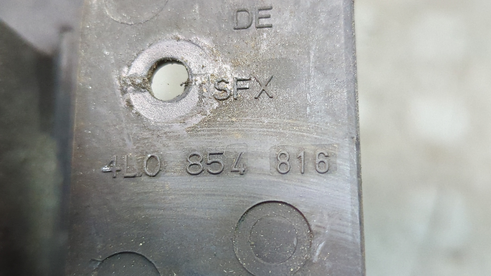 Брызговик задний правый