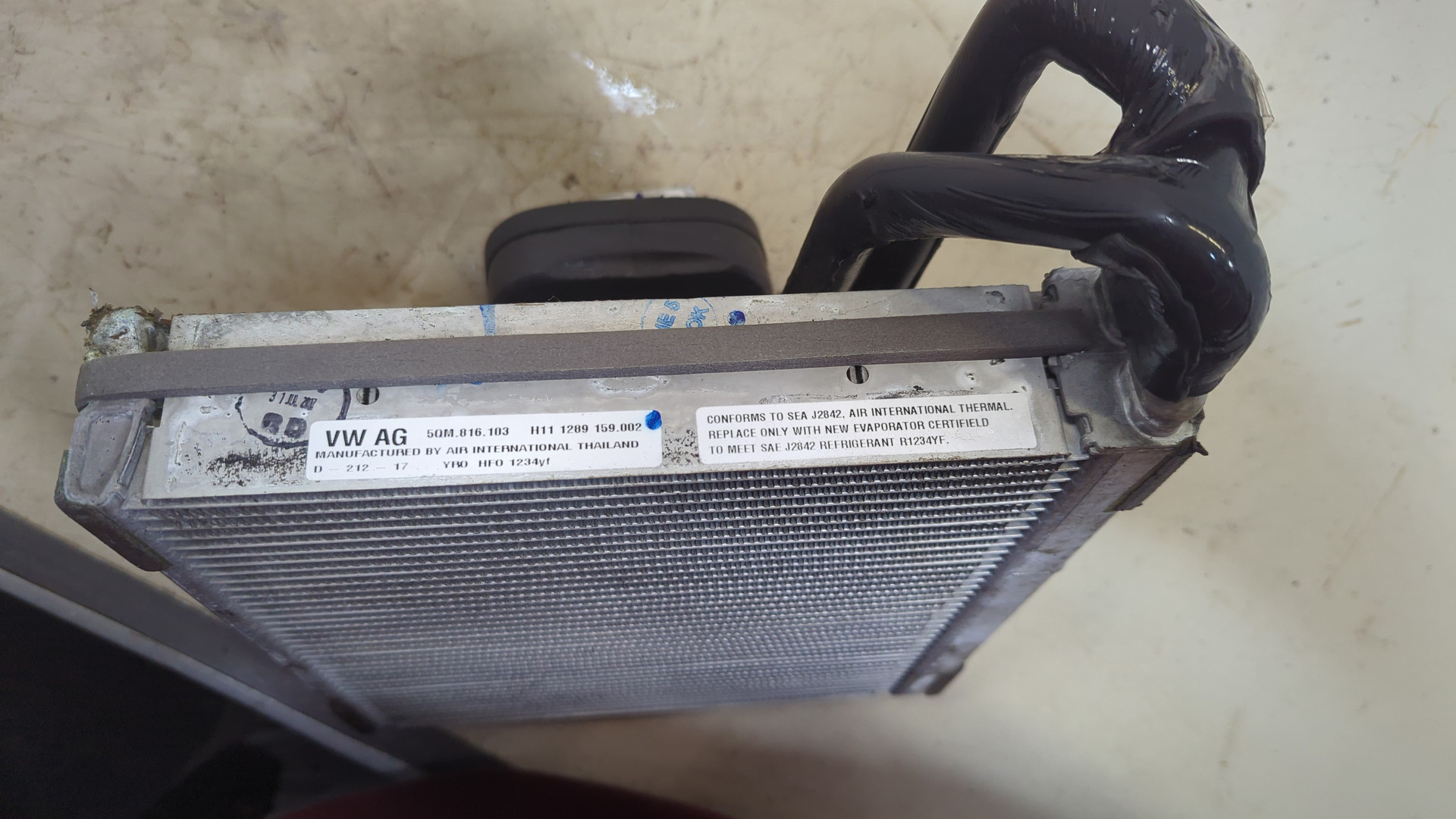 Радиатор кондиционера / конденсер