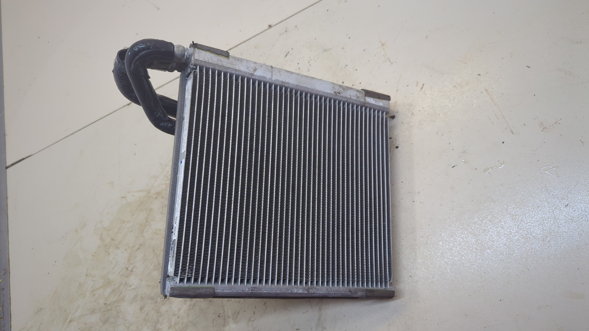 Радиатор кондиционера / конденсер