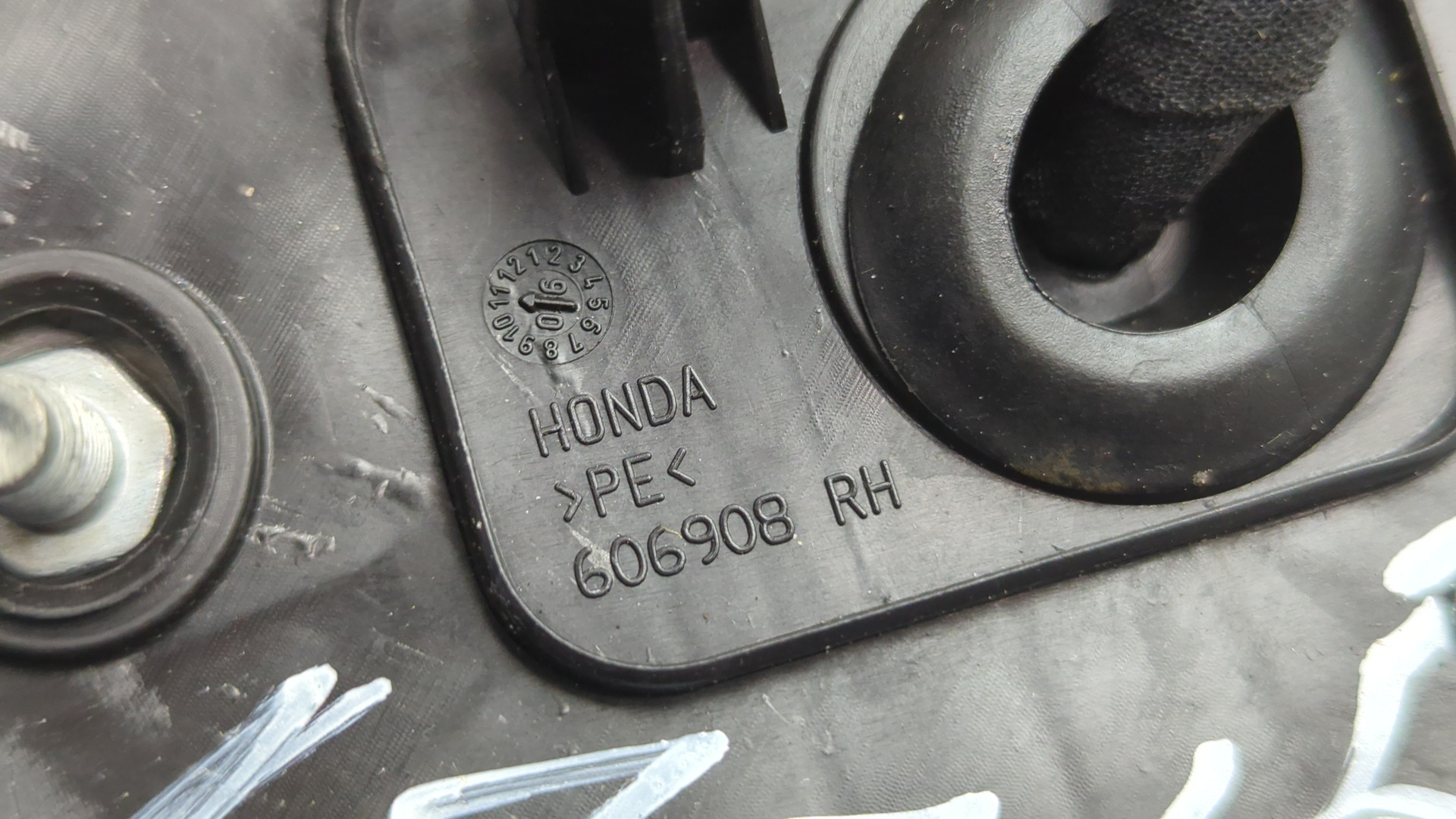 Зеркало правое электрическое