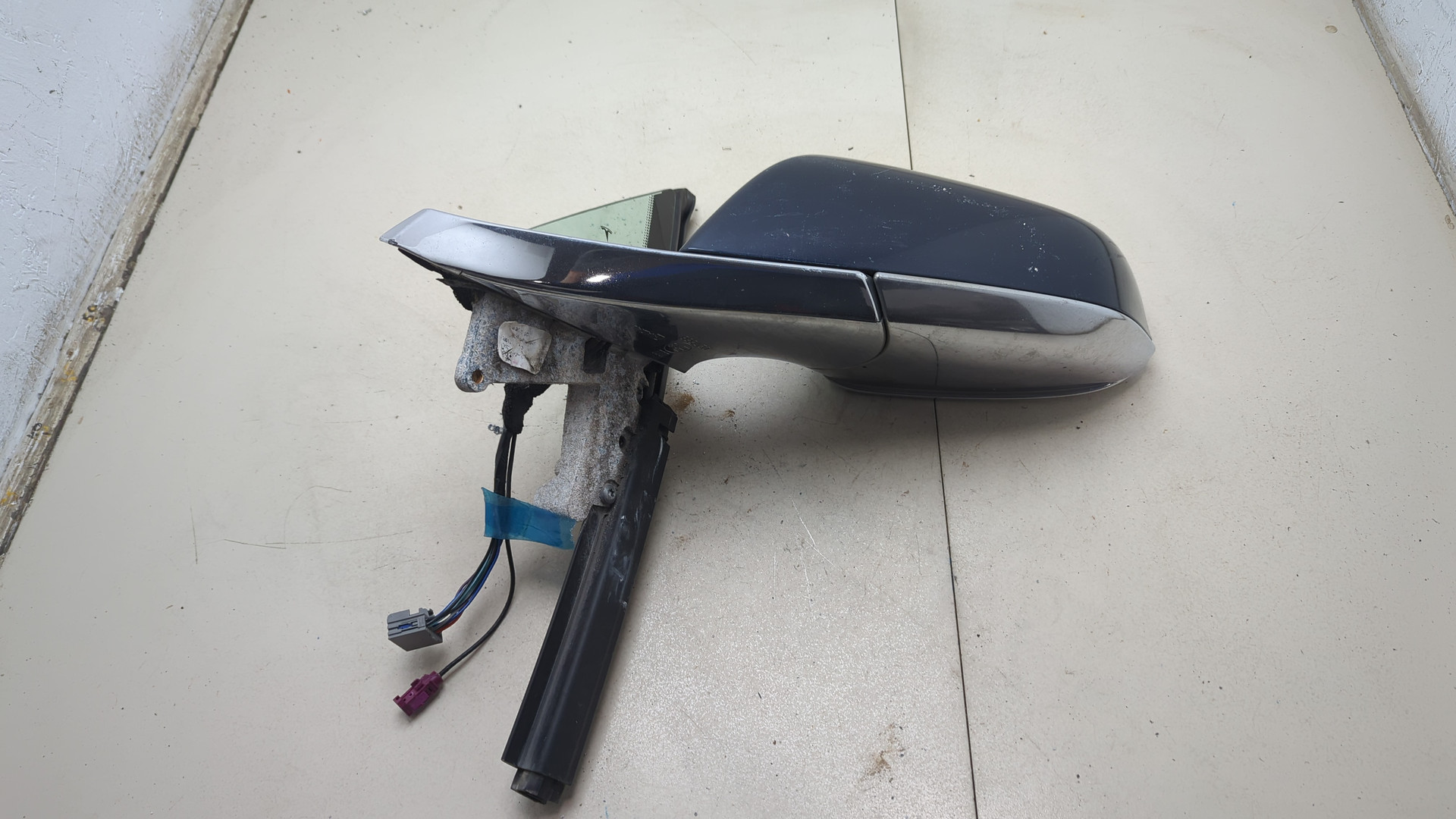 Зеркало левое электрическое