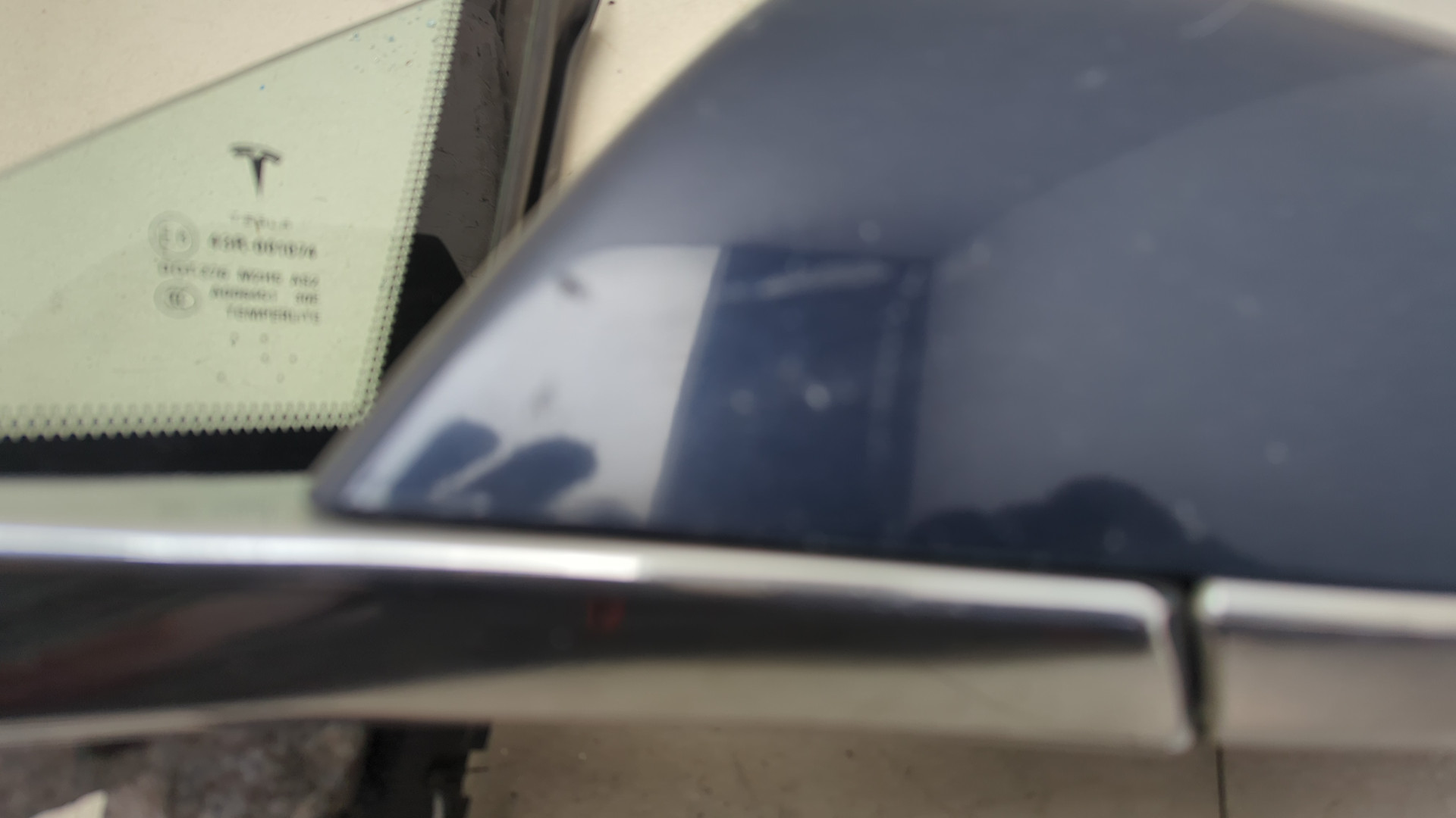 Зеркало левое электрическое