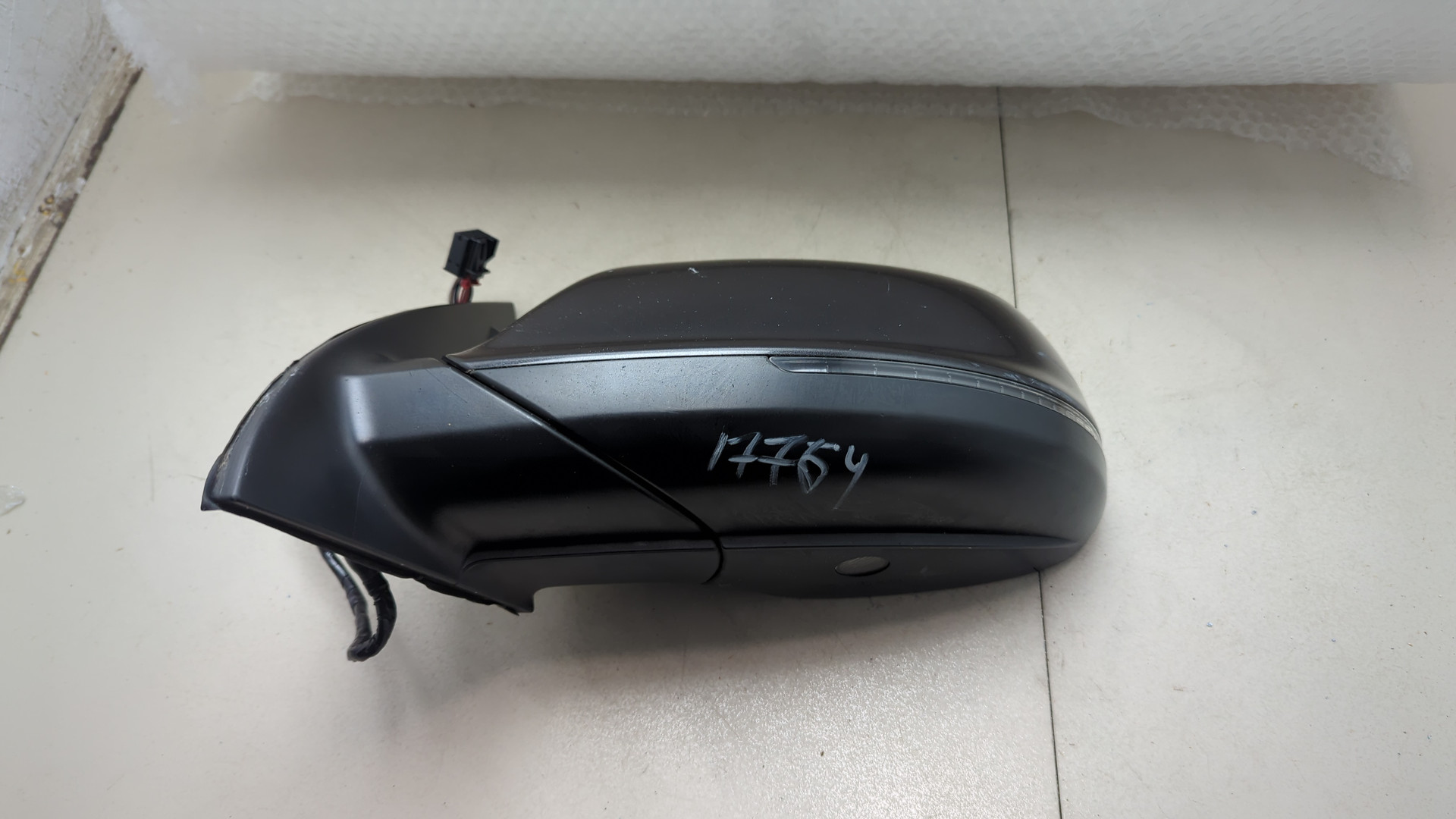 Зеркало левое электрическое