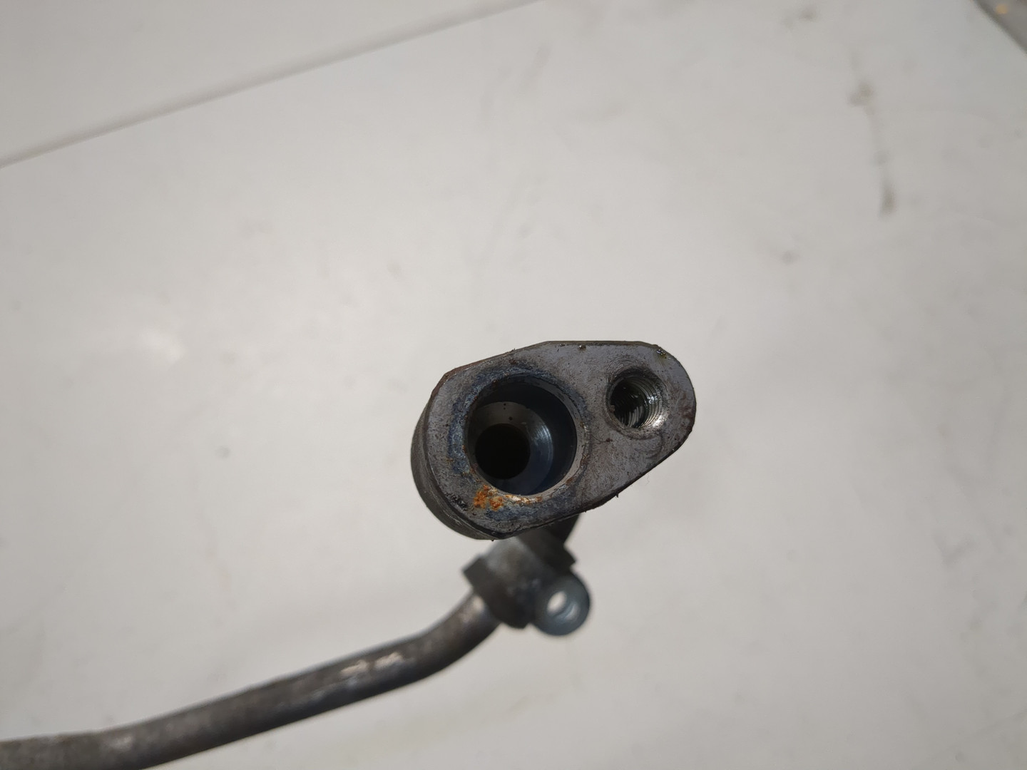 Трубка масляная