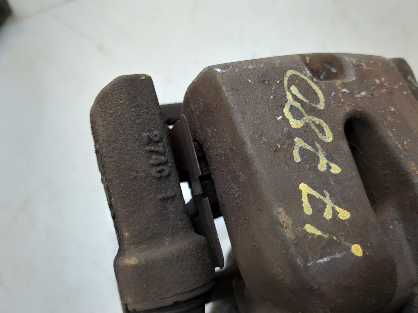 Суппорт задний правый