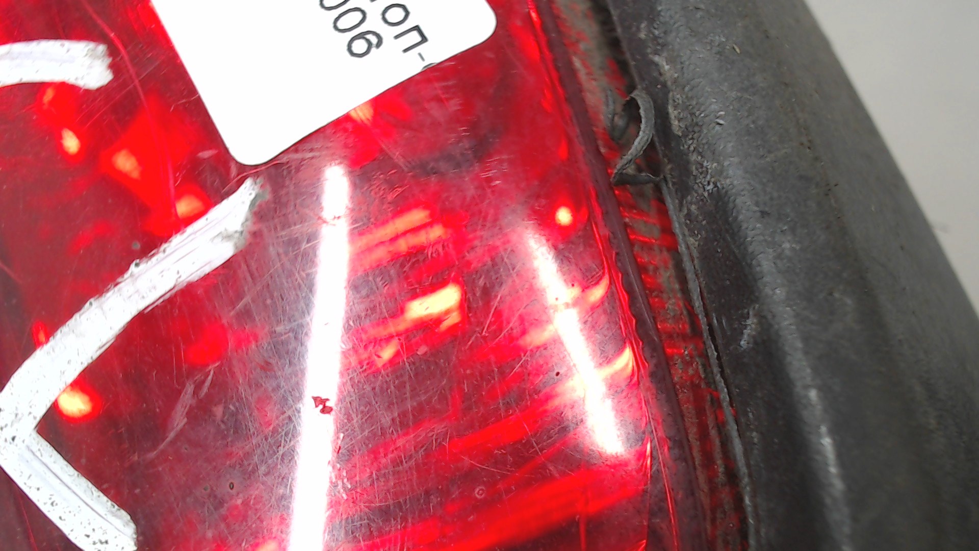 Фара противотуманная левая