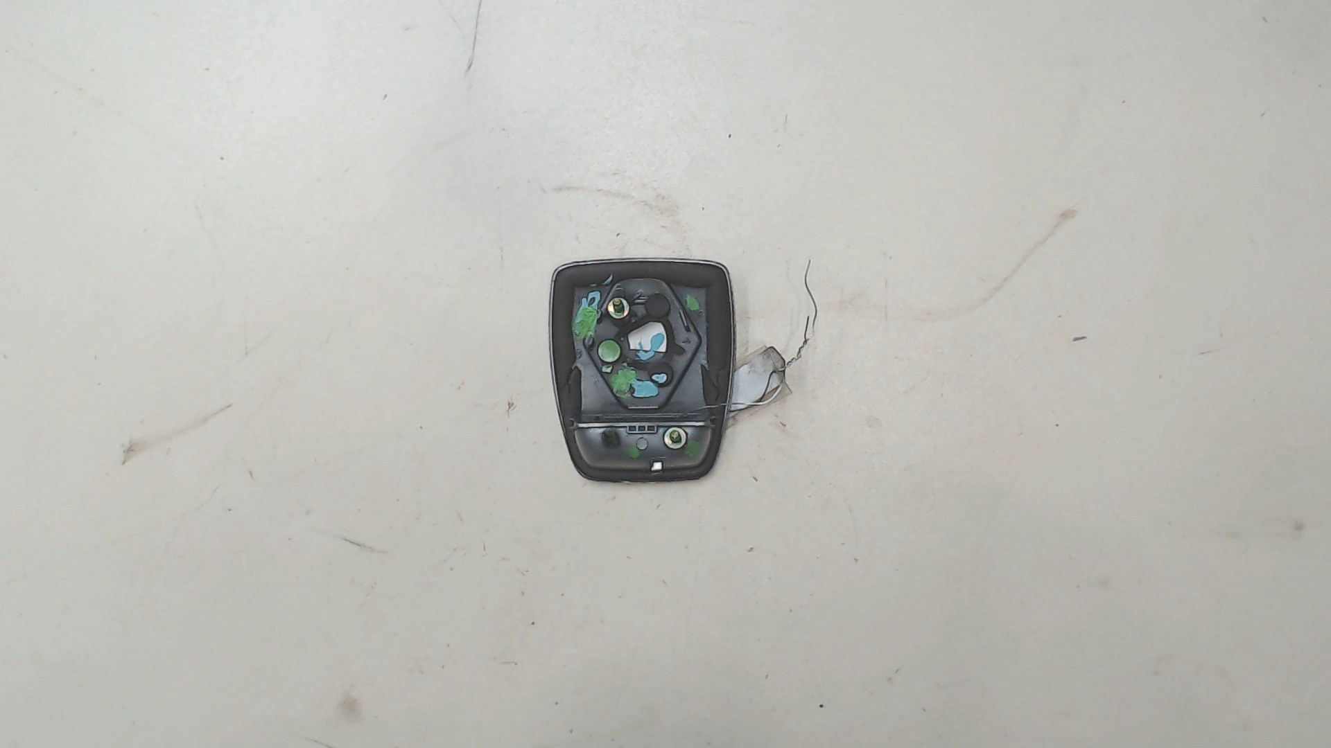 Ручка двери багажника наружная