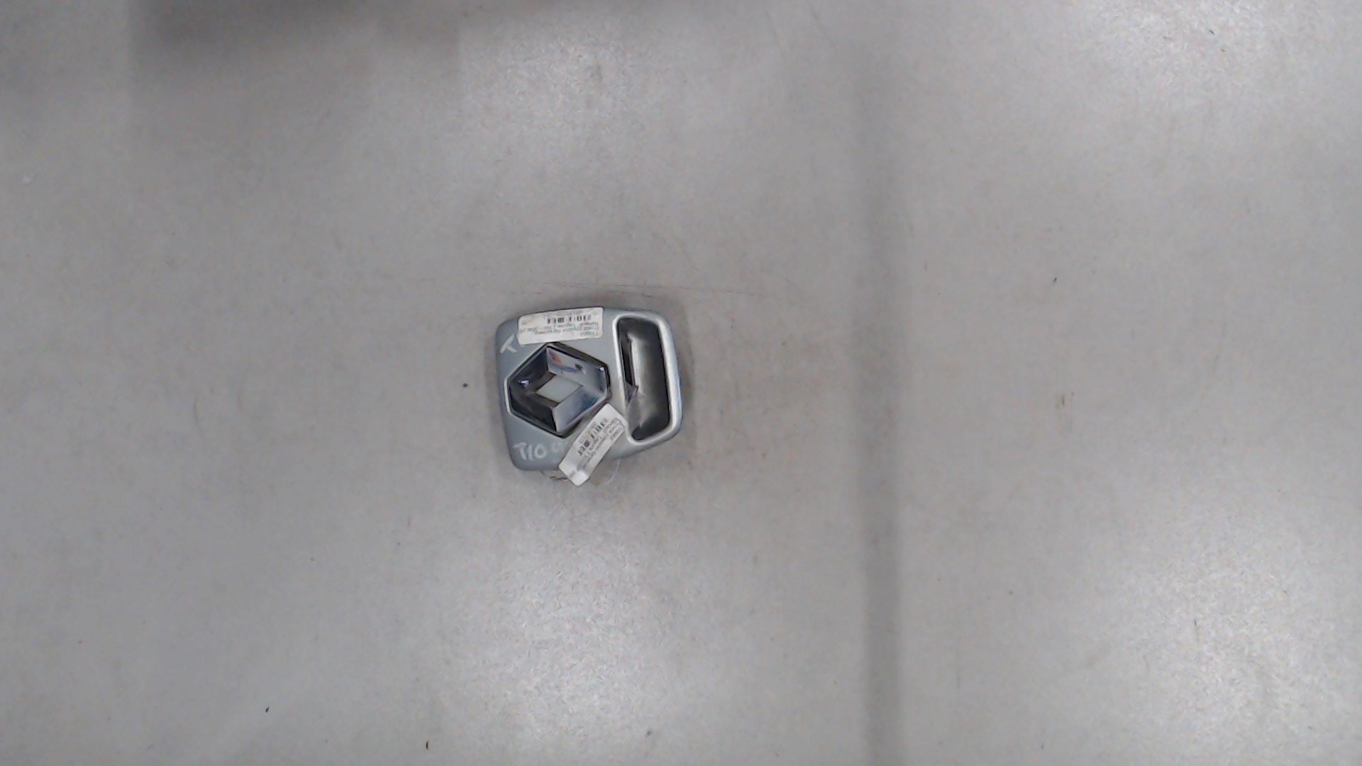 Ручка двери багажника наружная