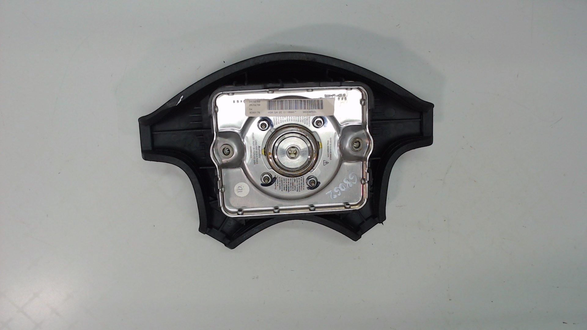 Подушка безопасности в рулевое колесо