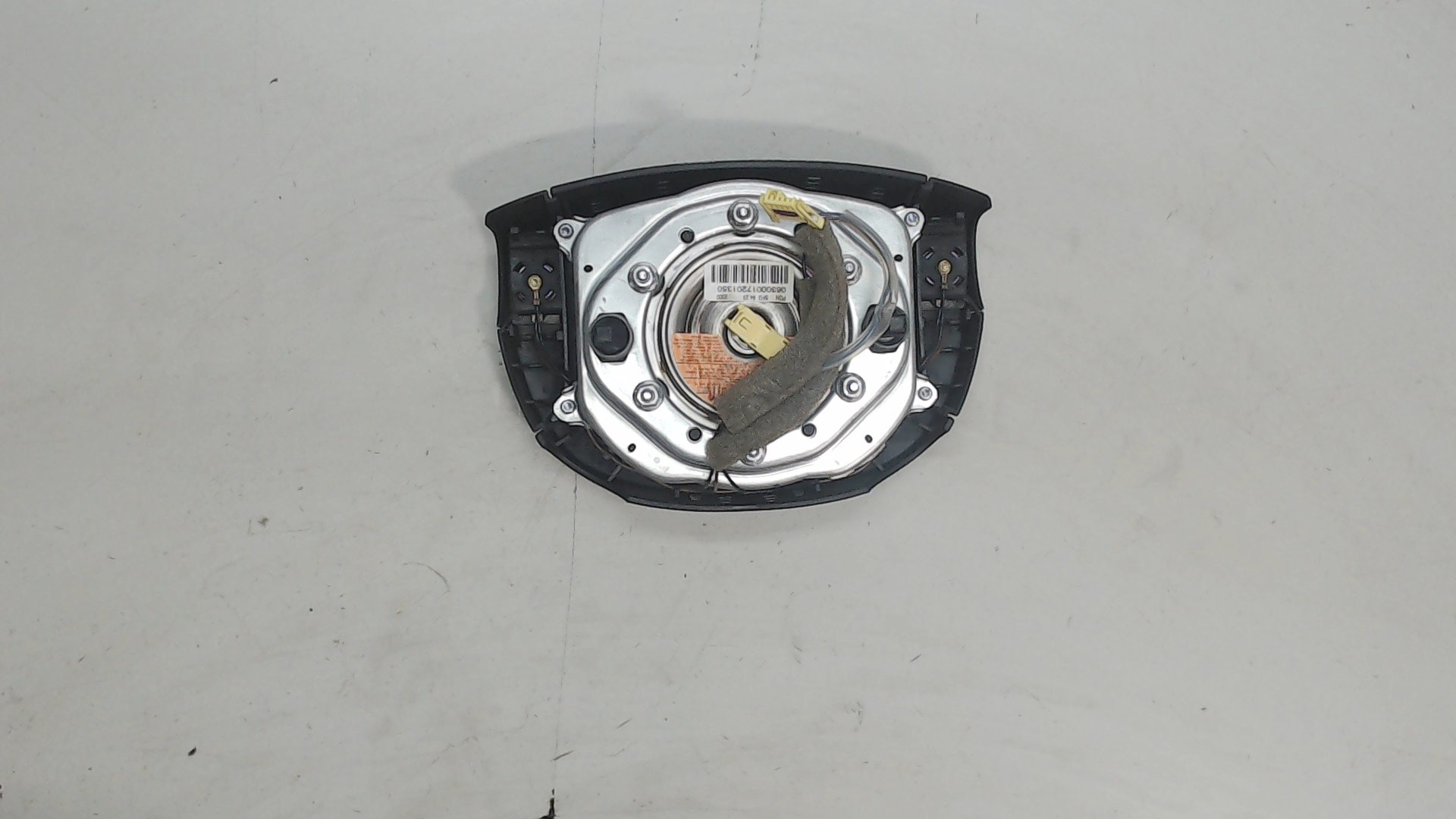 Подушка безопасности в рулевое колесо