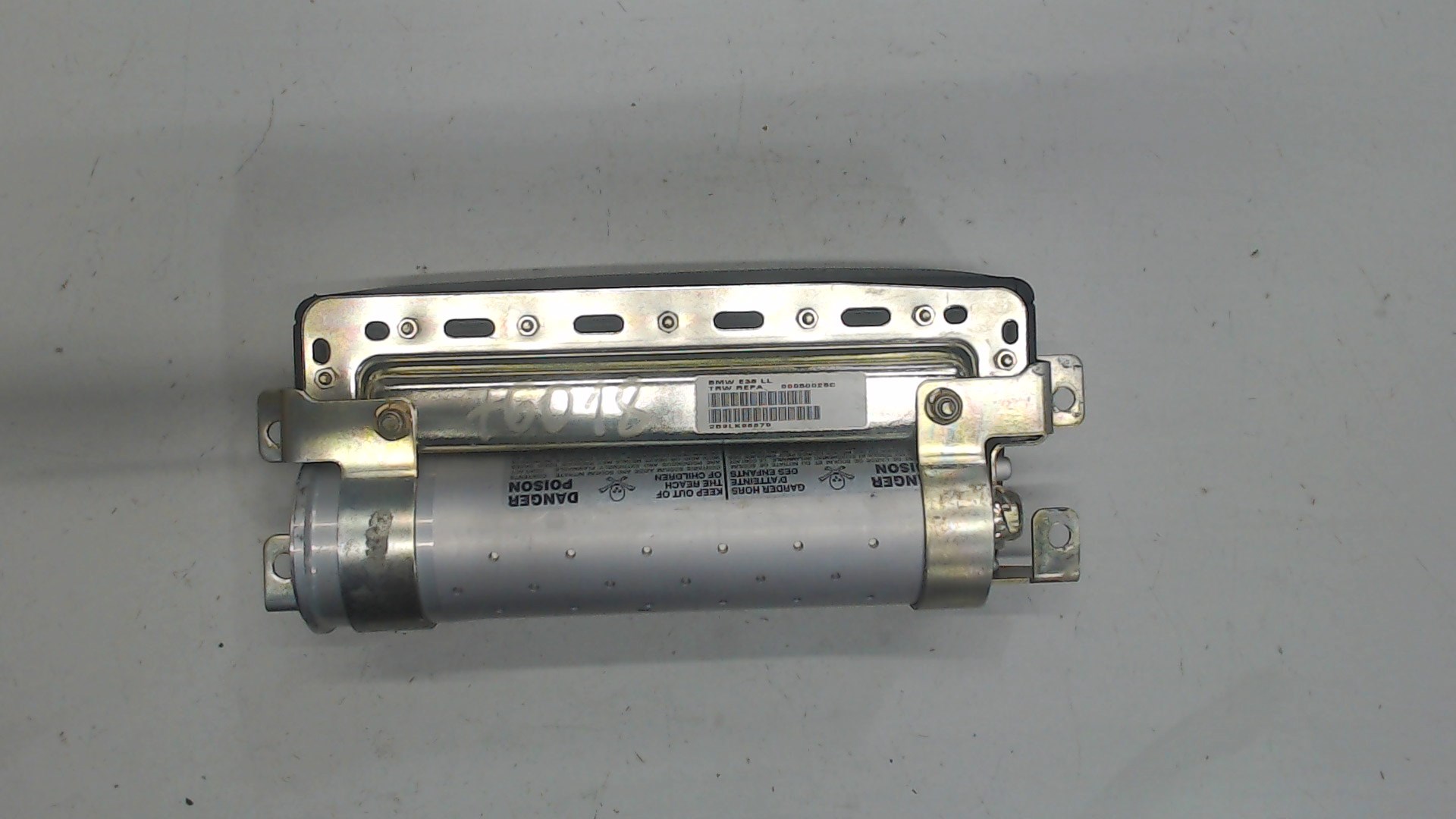 Подушка безопасности пассажирская (в торпедо)