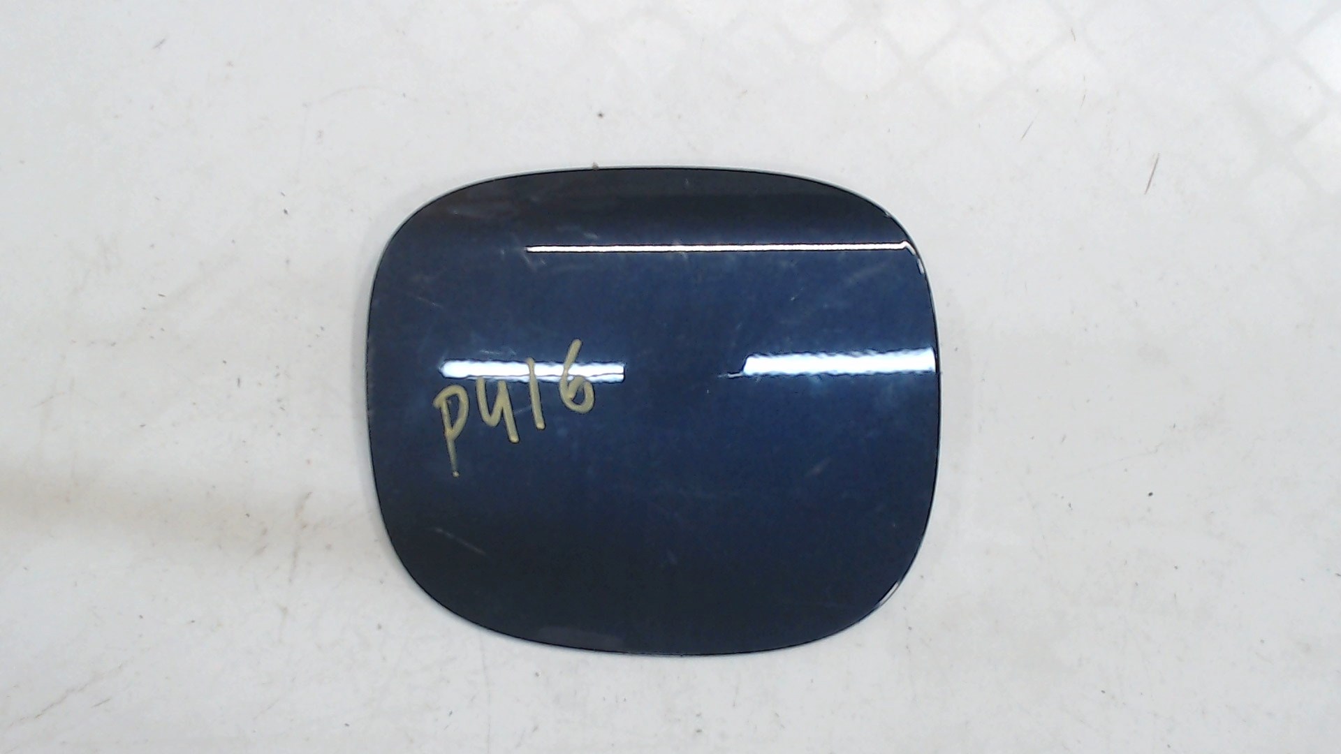 Лючок бензобака