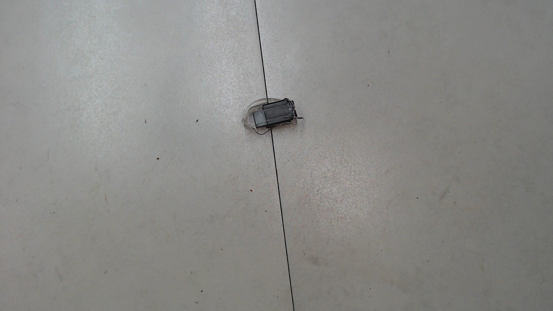 Кнопка корректора фар