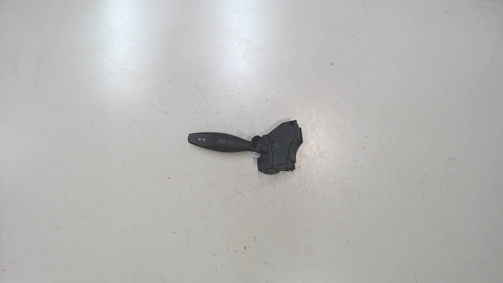 Переключатель поворотов подрулевой