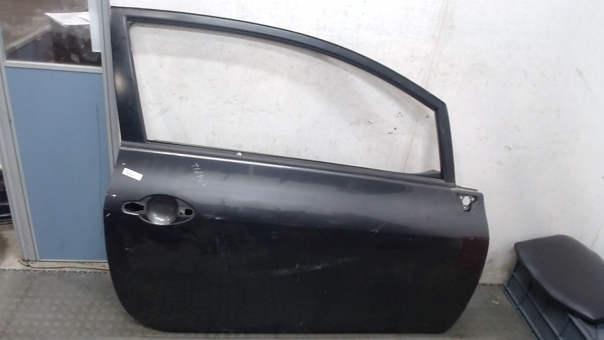 Дверь передняя правая