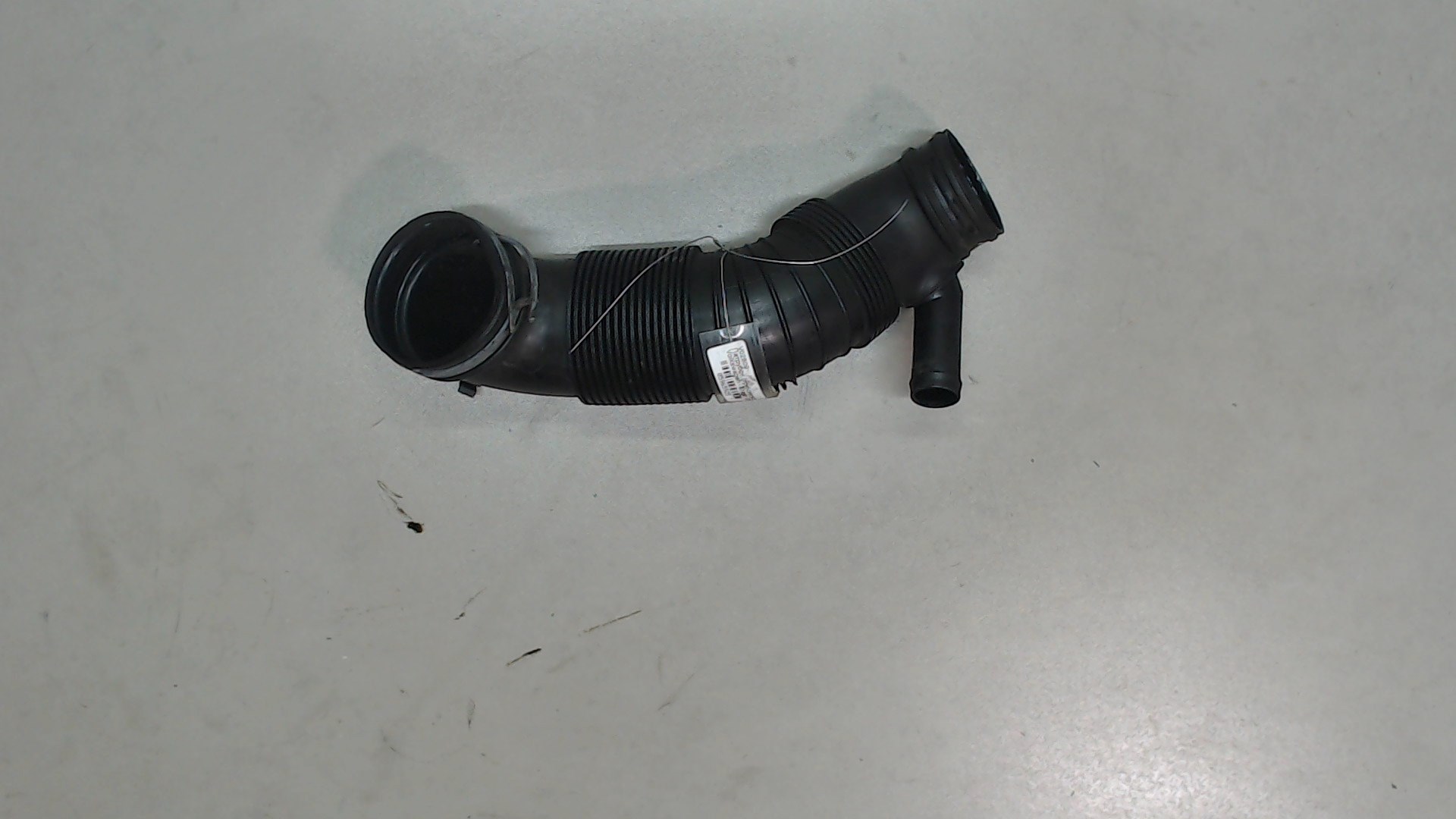 Патрубок воздушного фильтра