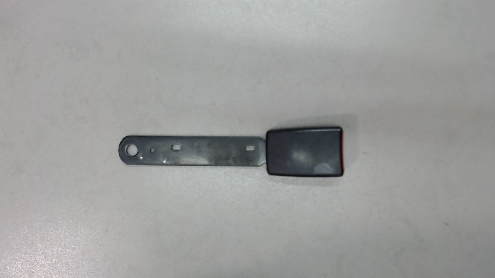 Ответная часть ремня безопасности