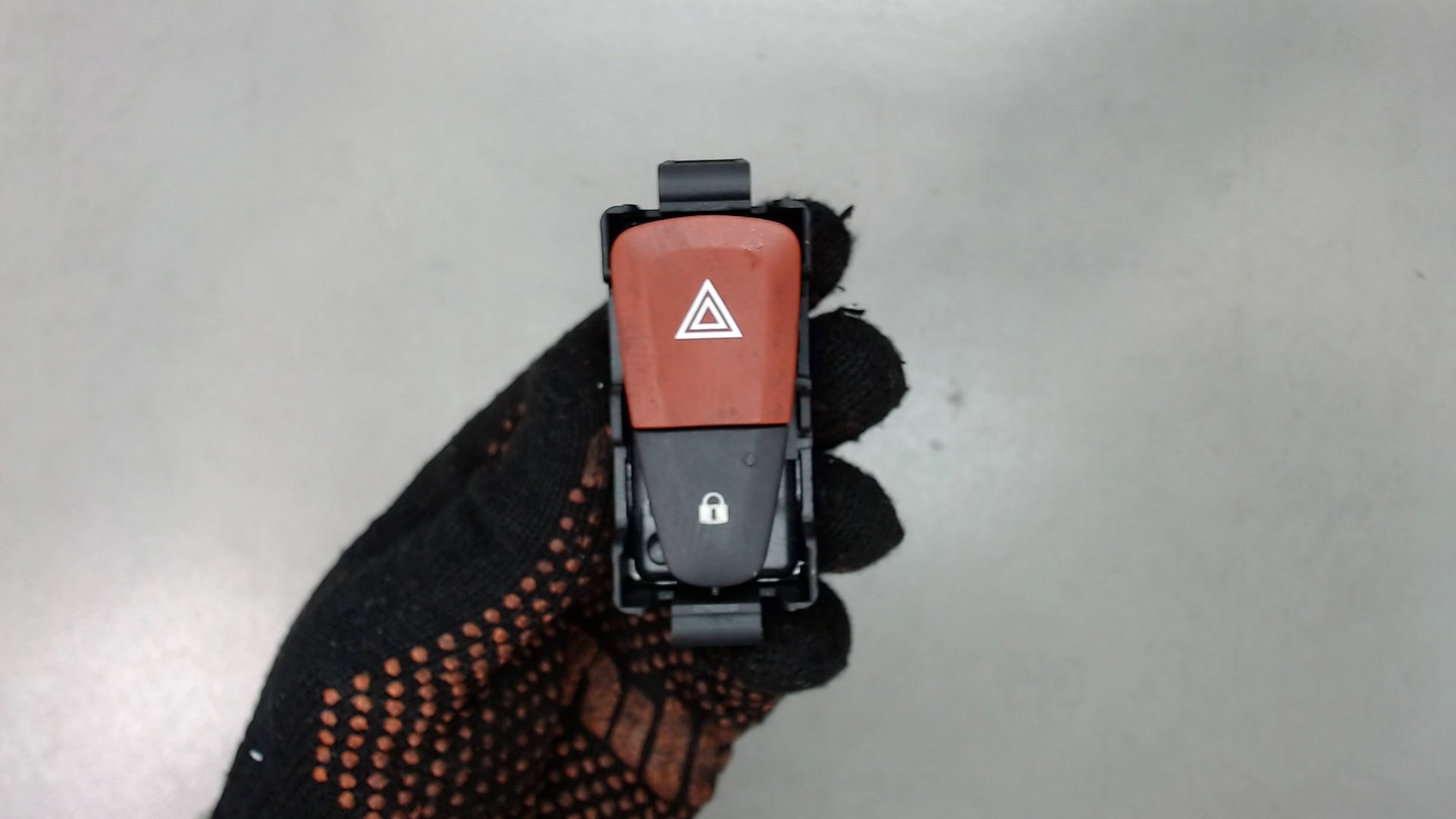 Кнопка аварийной остановки