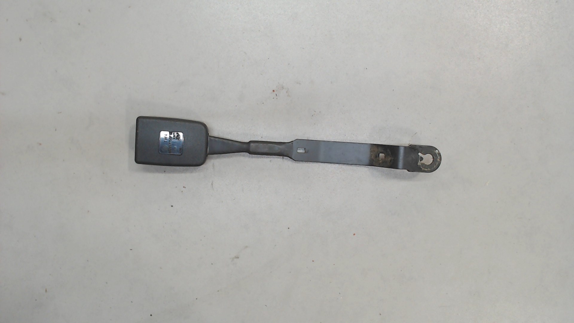 Ответная часть ремня безопасности