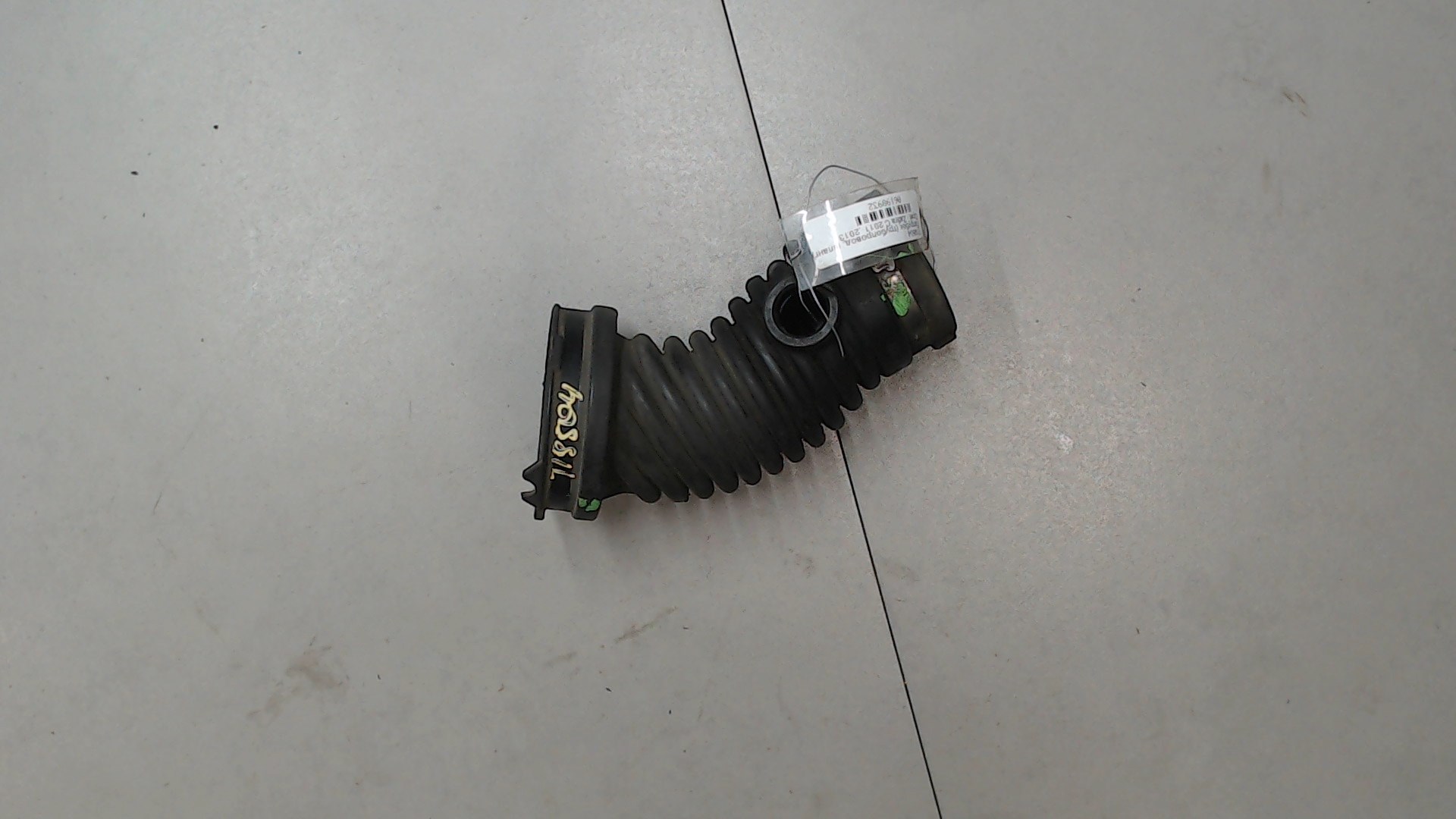 Патрубок воздушного фильтра