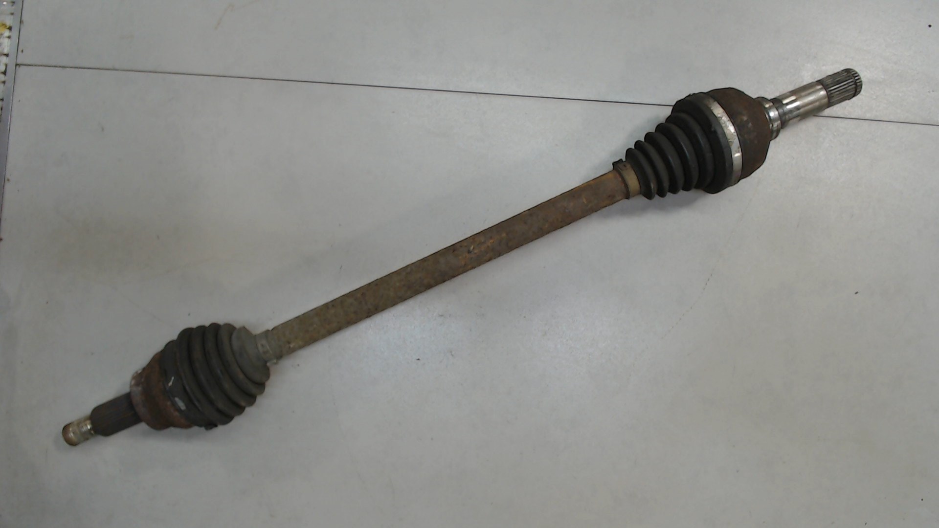 Полуось задняя