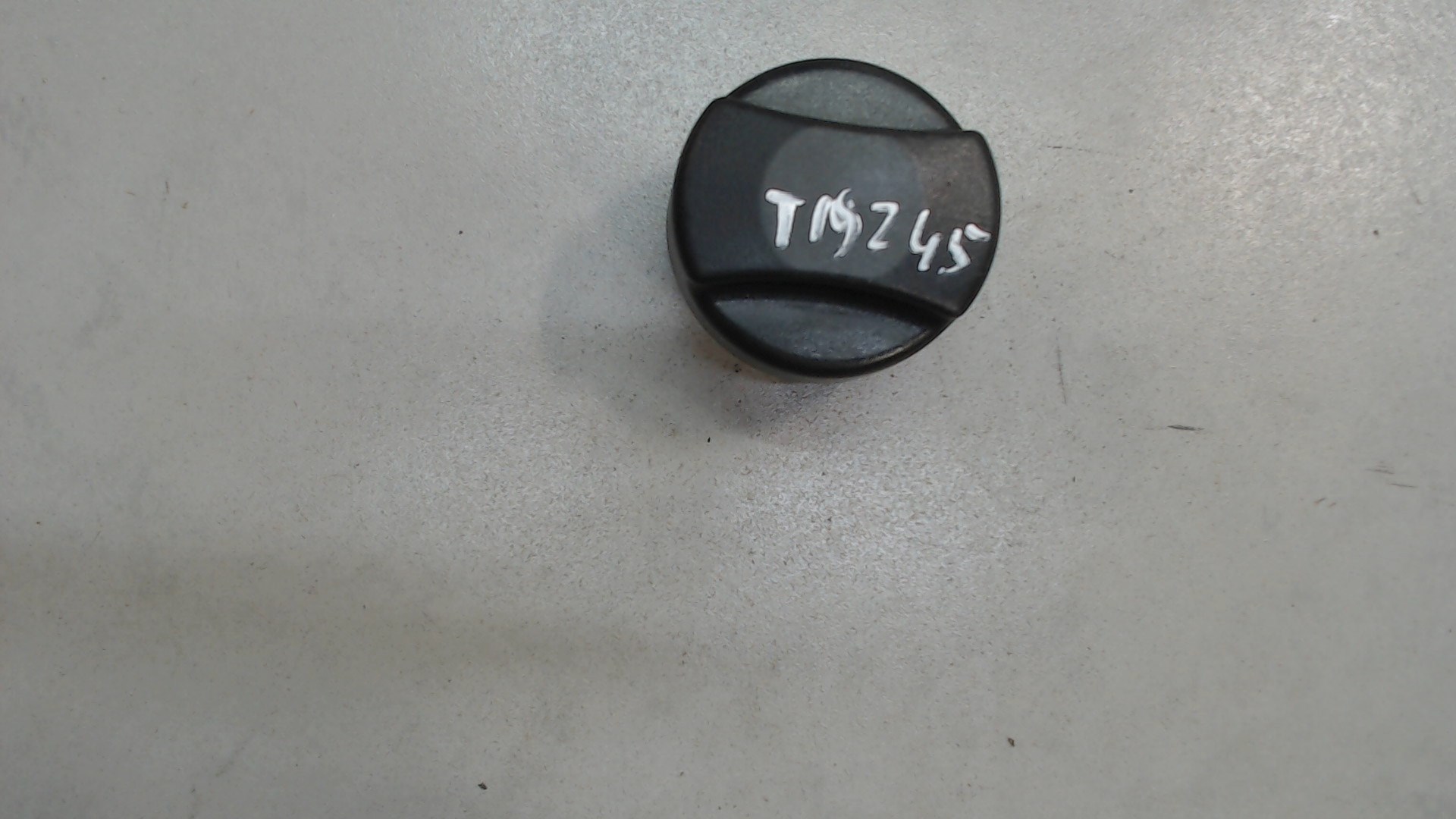 Крышка бензобака