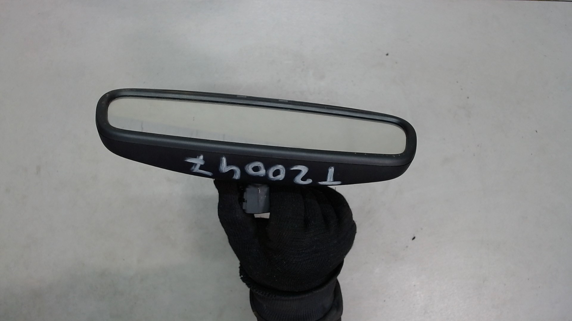 Зеркало заднего вида